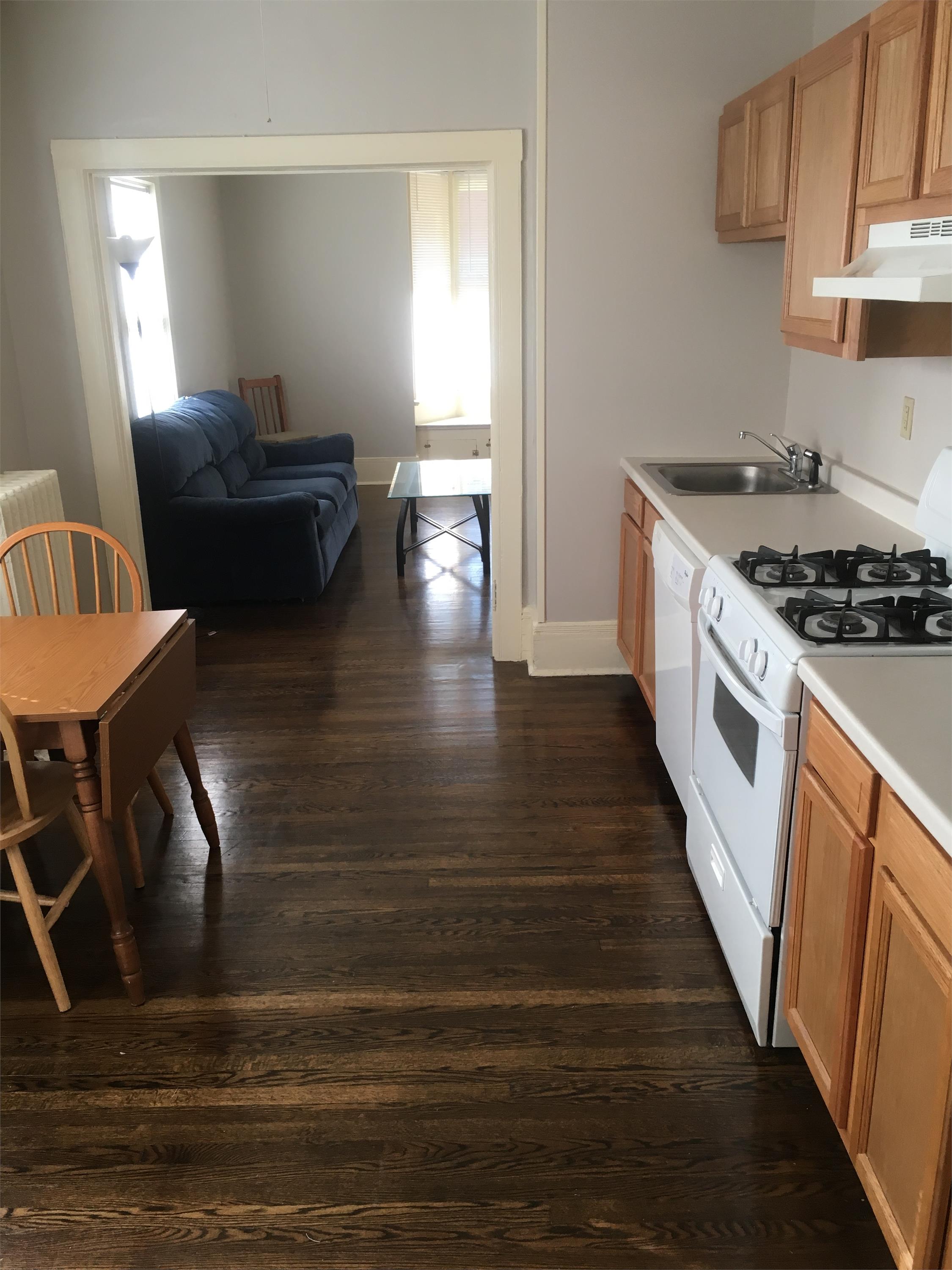 116 Osmun Pl. Apt #1