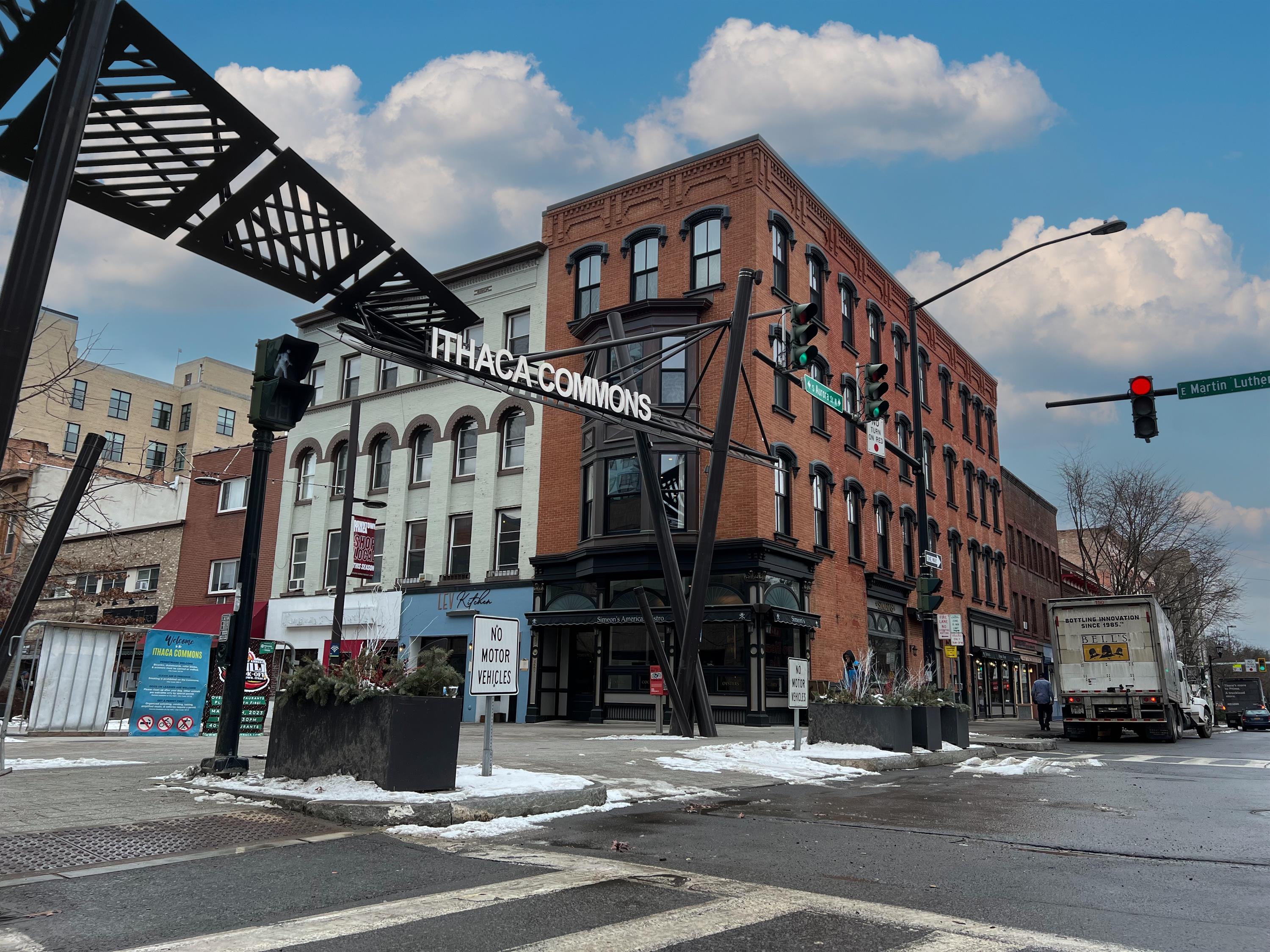 104 N. Aurora St. Apt. 4N